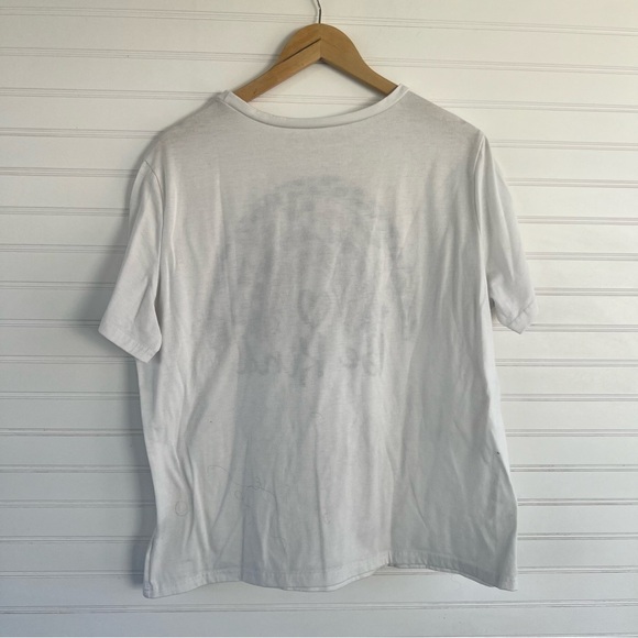 Be kind graphic Tshirt size 1XL - Picture 3 of 6